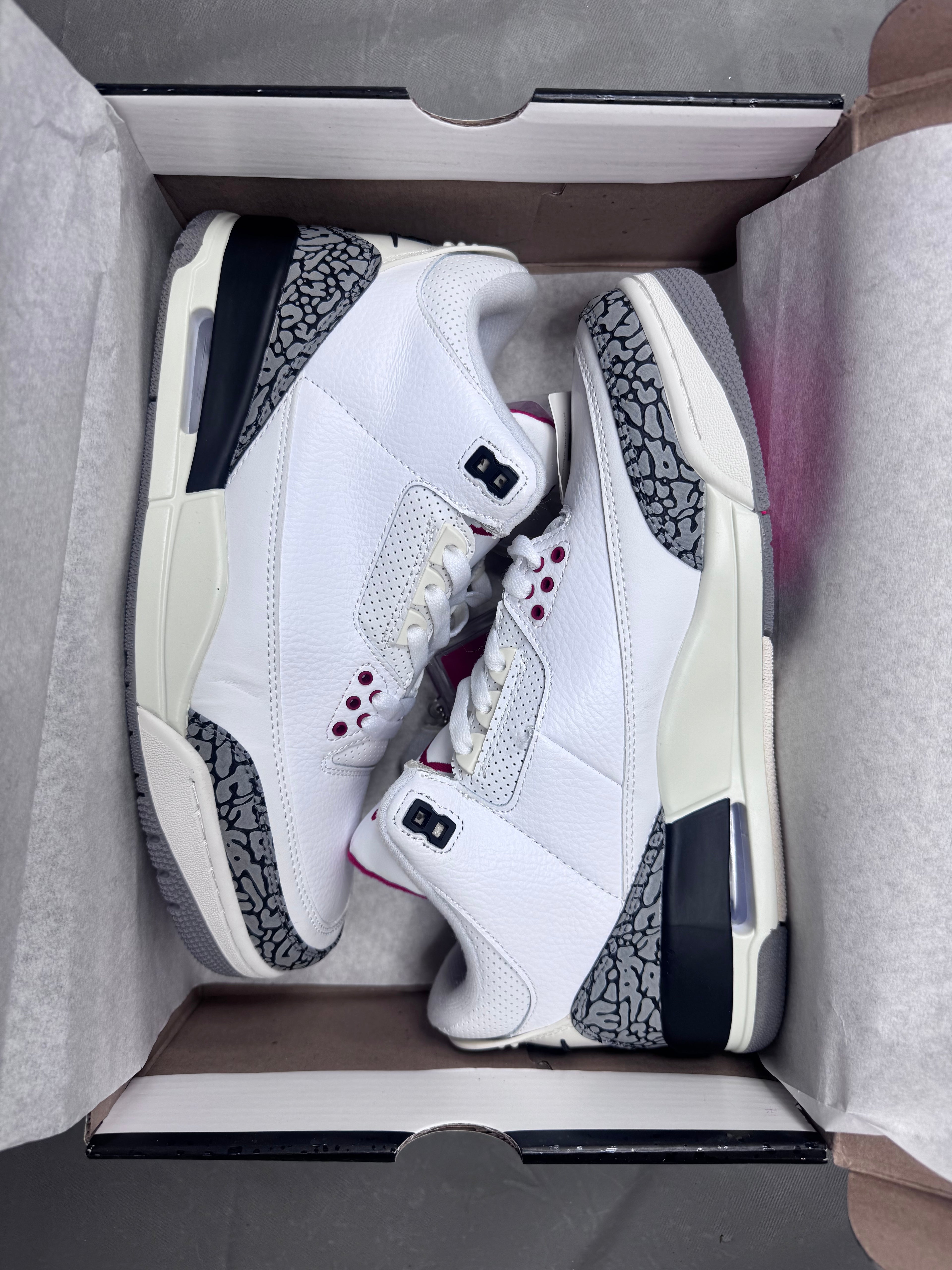 Air Jordan 3 "White Cement Reimagined" - Importación