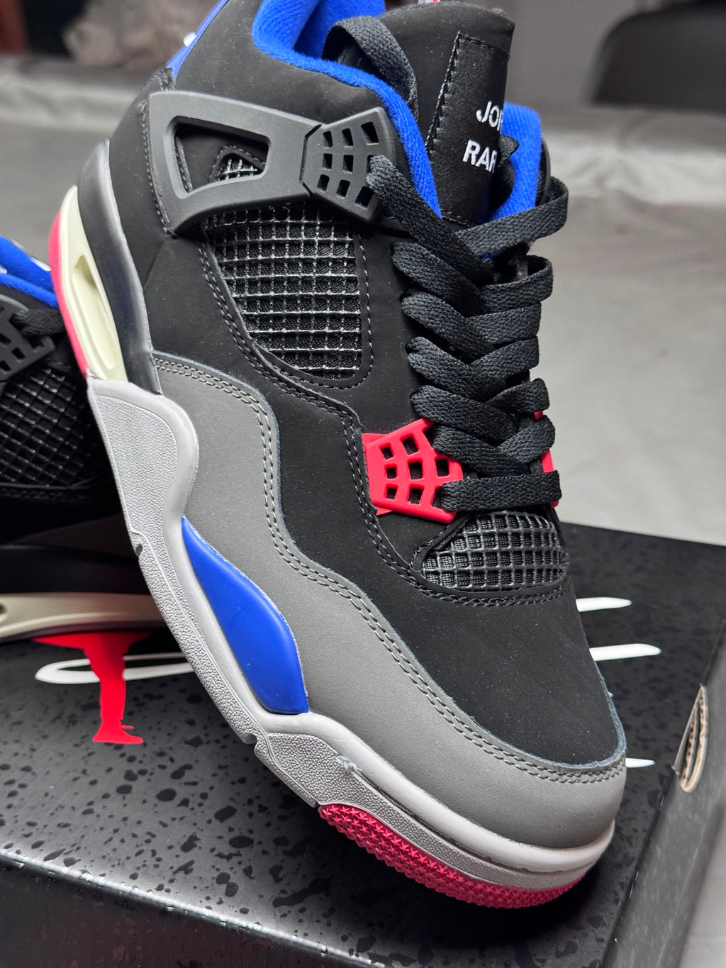 Jordan 4 RARE AIR Importación