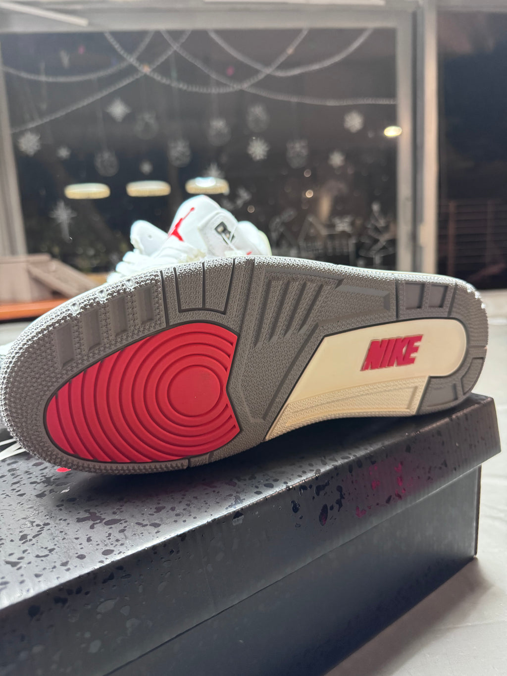 Air Jordan 3 "White Cement Reimagined" - Importación